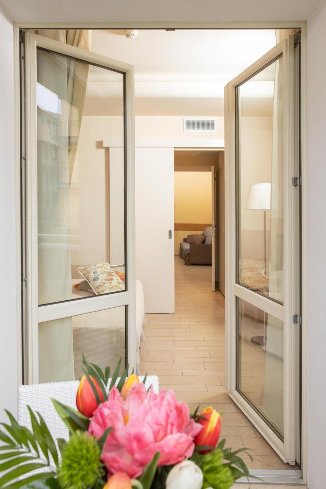 Relais Concorde Aparthotel Grottammare Exterior photo