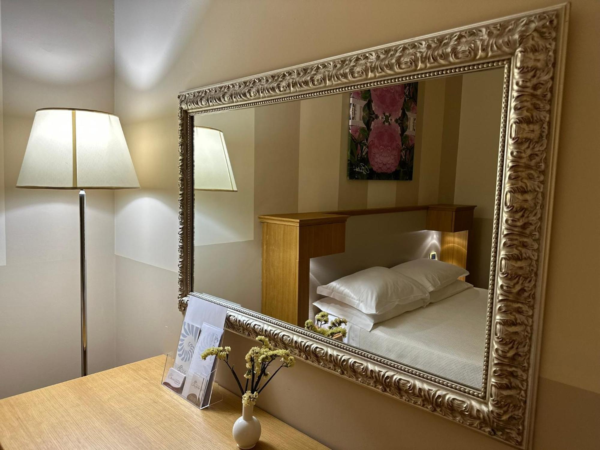 Relais Concorde Aparthotel Grottammare Exterior photo